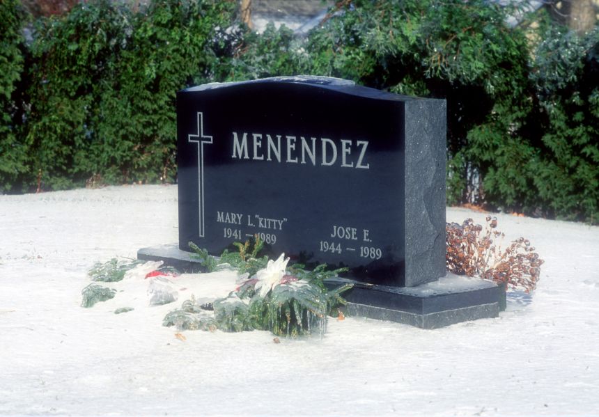 Snow covers the gravesite of Jose and Kitty Menendez January 10, 1994, in Princeton, New Jersey.