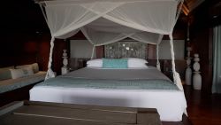 Seychelles villa thumb 1.jpg