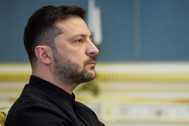 Про важку ситуацію говорить і президент Володимир Зеленський / © Associated Press