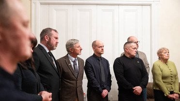 Зеленський у Дубліні вручив нагороди родинам ірландських військових які загинули за Україну_4 / © Володимир Зеленський