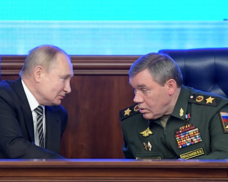 Vladimir Putin with Valery Gerasimov, chief of the general staff of the Russian armed forces, in 2021.