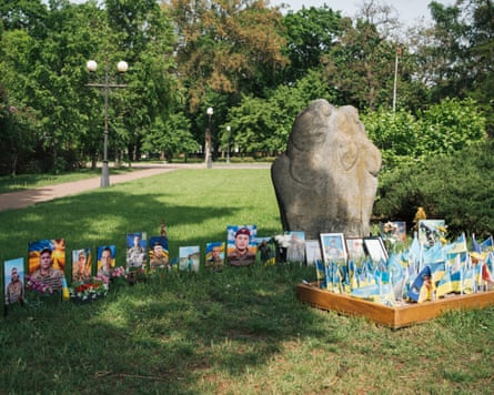 A memorial for fallen Ukrainian soldiers in Chernihiv