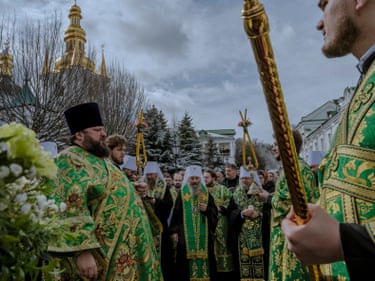 Onufriy Berezovsky, primate of the Ukrainian Orthodox Church Moscow Patriarchate, with other priests