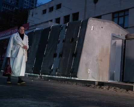 A mobile blast shelter installed in Kyiv for emergency protection during air raid alerts.
